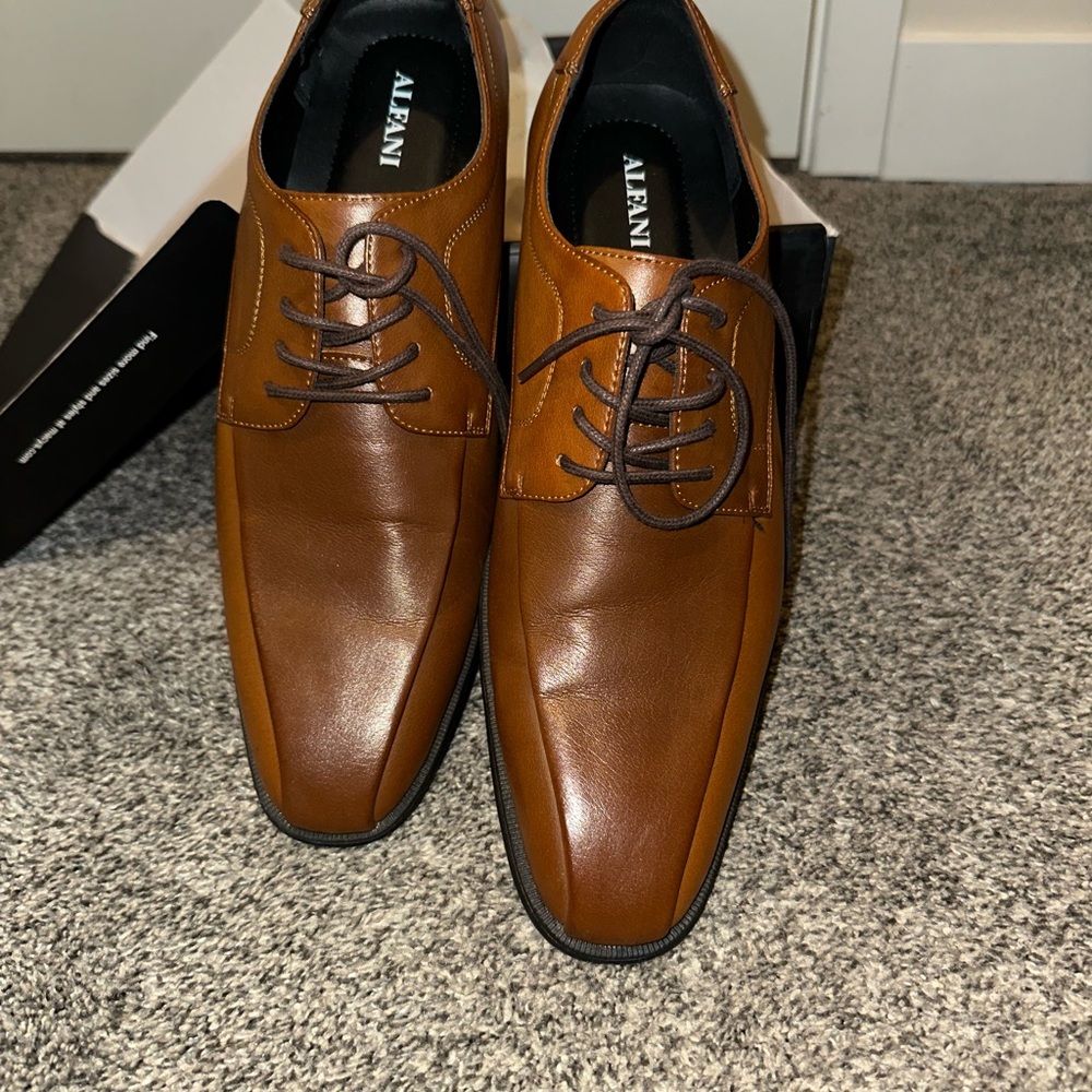 Alfani Men's Tan Leather Oxfords